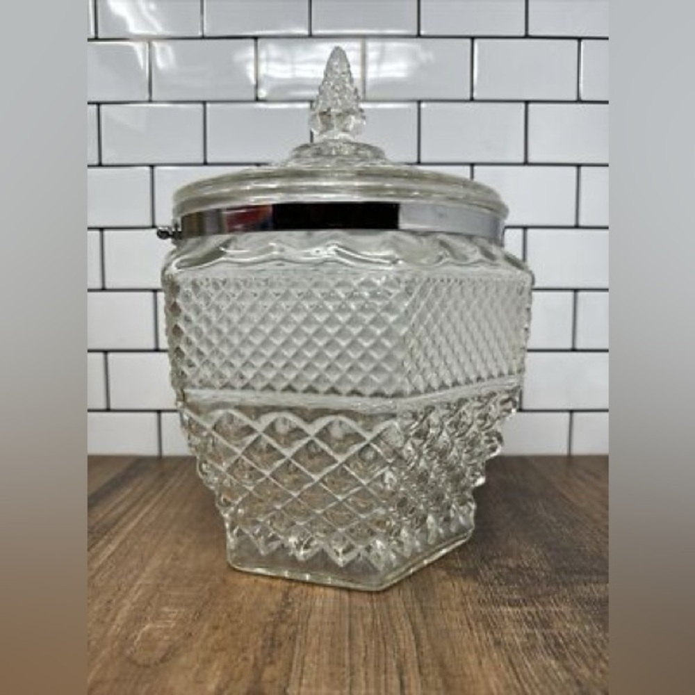 Anchor Hocking Clear Glass Lidded Jar, Ice Bucket, or Canister - Picture 5 of 5